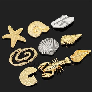 المتزلجون والخواتم بيكيني المعدنية